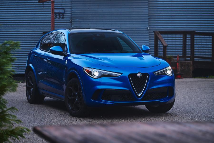  Alfa Romeo Stelvio Quadrifoglio (949) 2018 года  (NA) (фото 31 из 40)